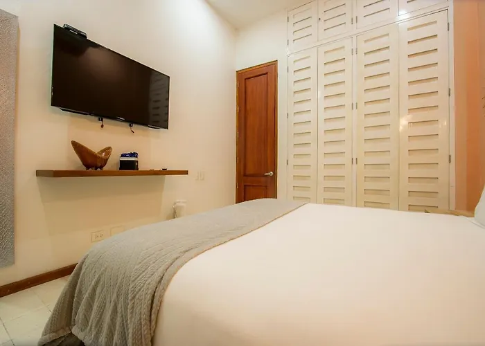 San Pedro Claver Luxury In The Walled City