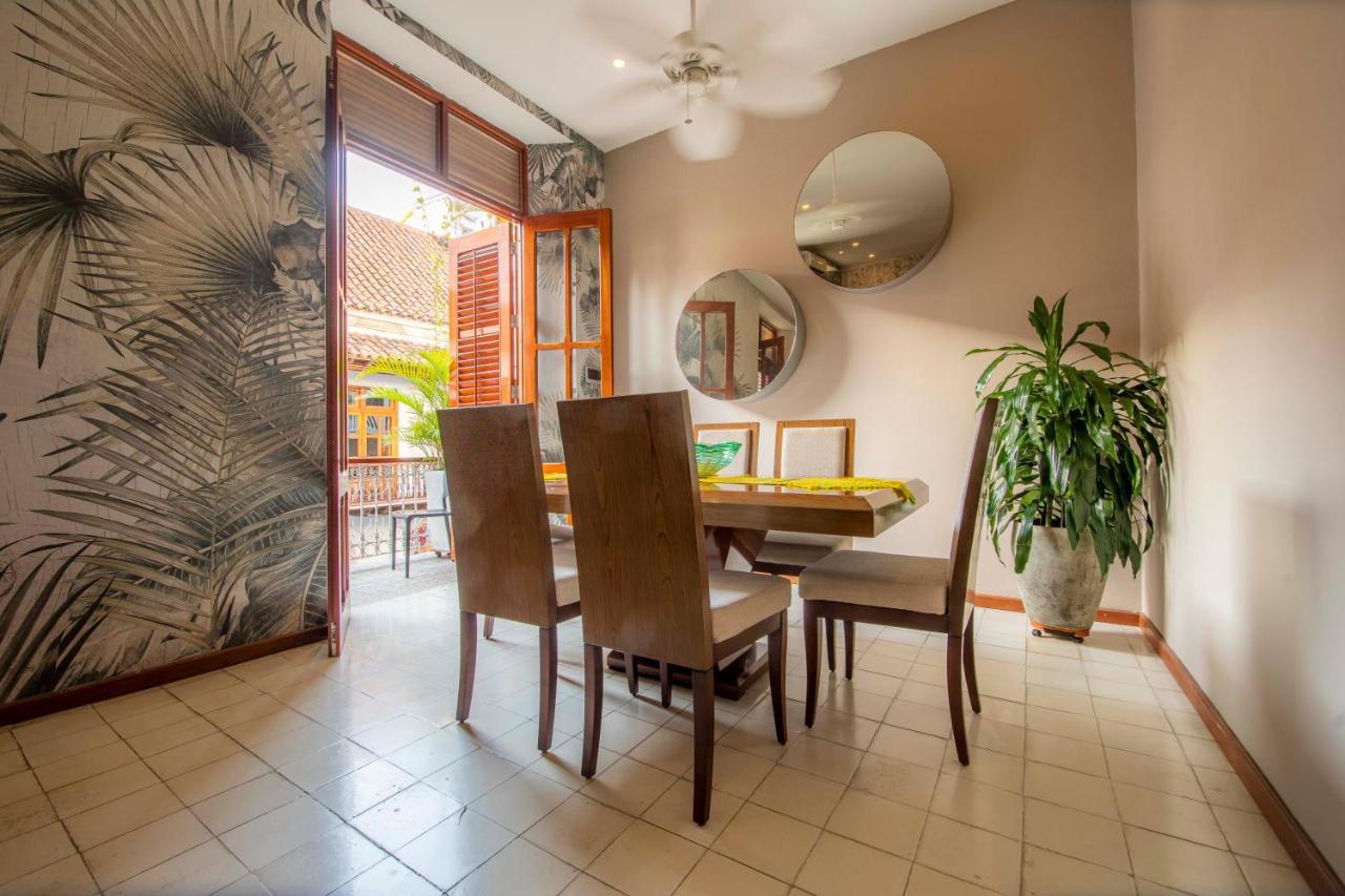 San Pedro Claver Luxury In The Walled Apartment Cartagena
